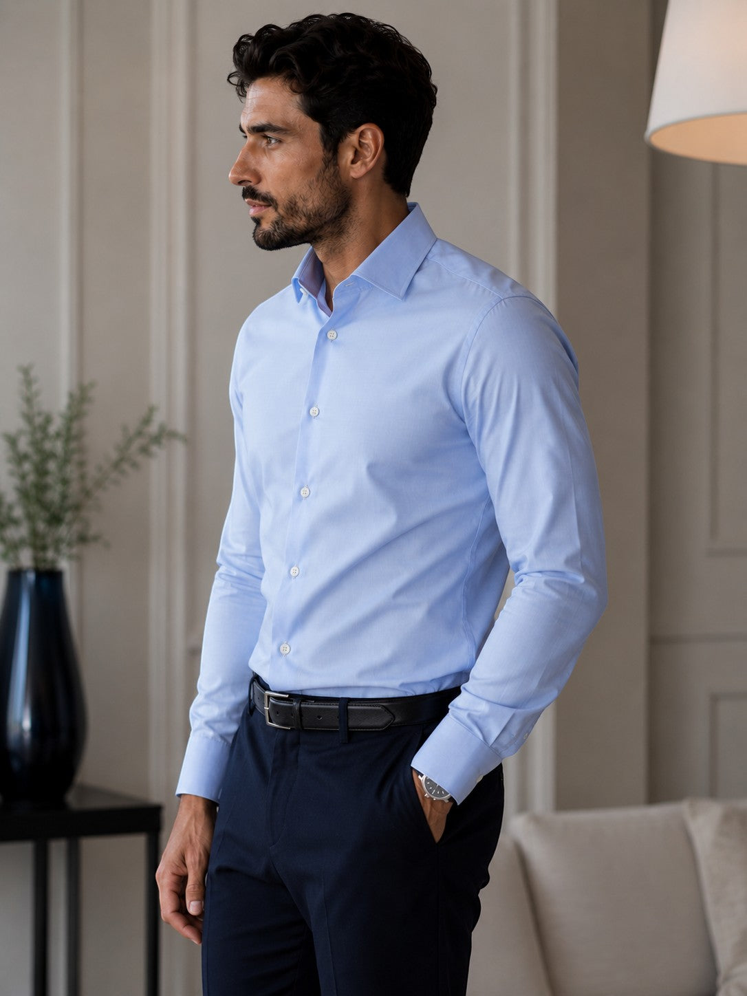 Barutti.ae Venti light blue modern-fit long-sleeve cotton shirt with a structured collar worn by a man.